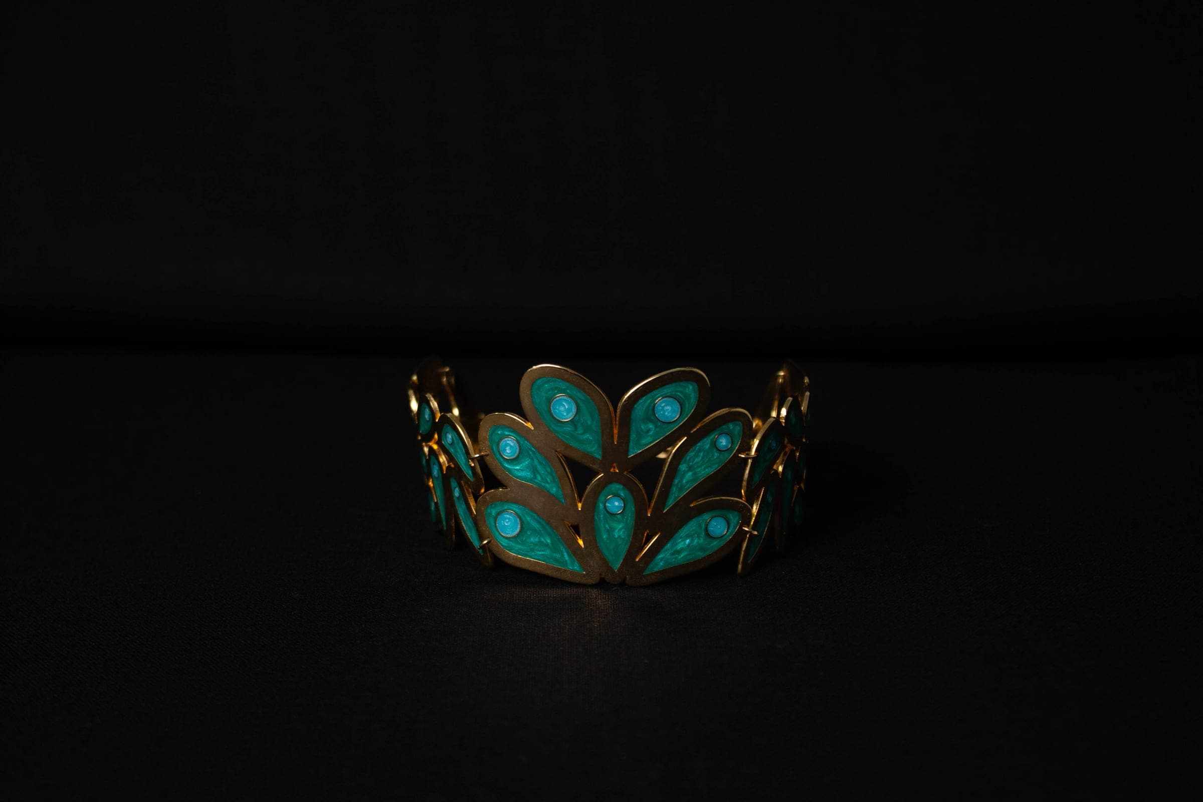 Iridessa Choker